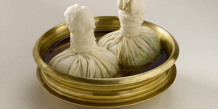 Pizhichil Massage Ayurveda Treatment